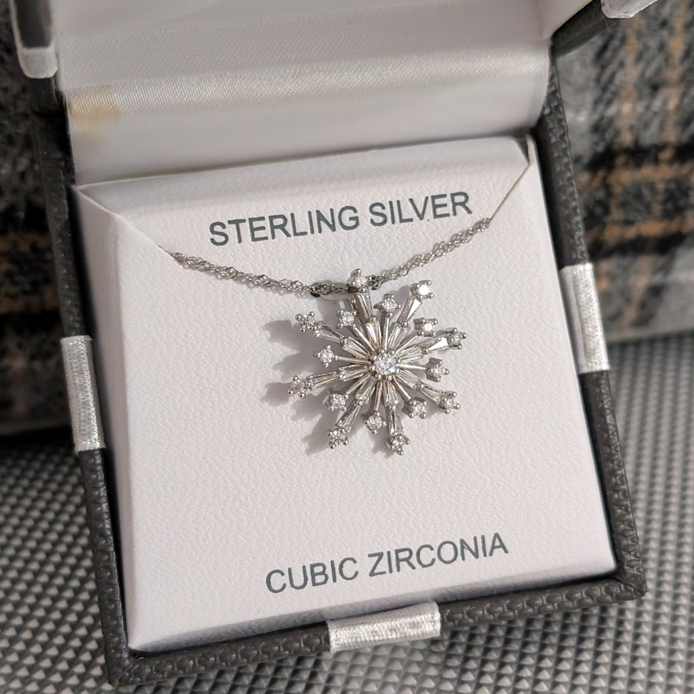 Sterling Silver Snowflake Pendant Necklace